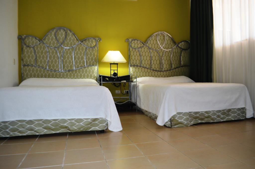 Hotel Angel Azul Managua Esterno foto