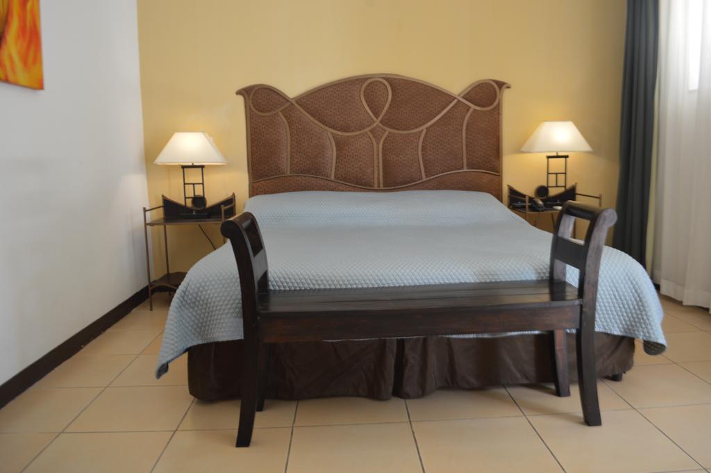 Hotel Angel Azul Managua Esterno foto