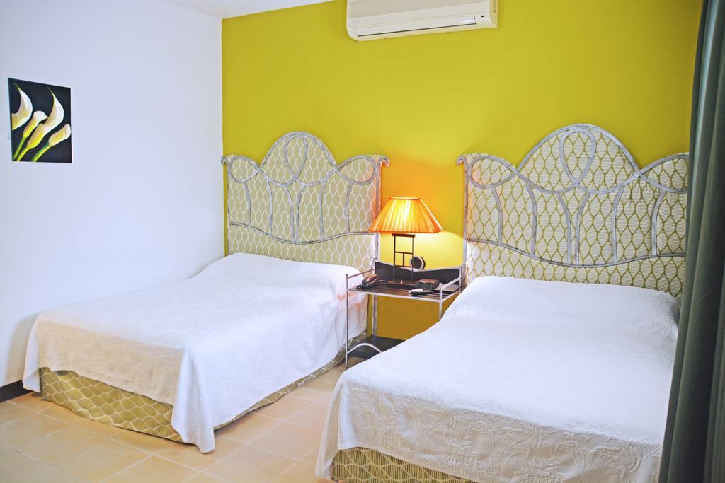 Hotel Angel Azul Managua Esterno foto